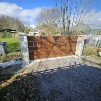 Fabrication et pose de portail coulissant en acier corten sur mesure à La Teste-de-Buch (3)webp