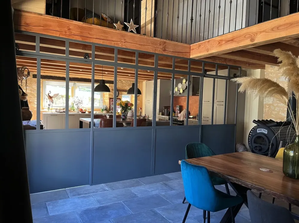 trouver un artisan pour la création d’une verrière webp