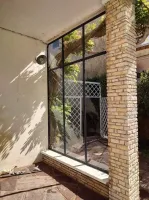 Fabrication et pose d’une verrière extérieure webp