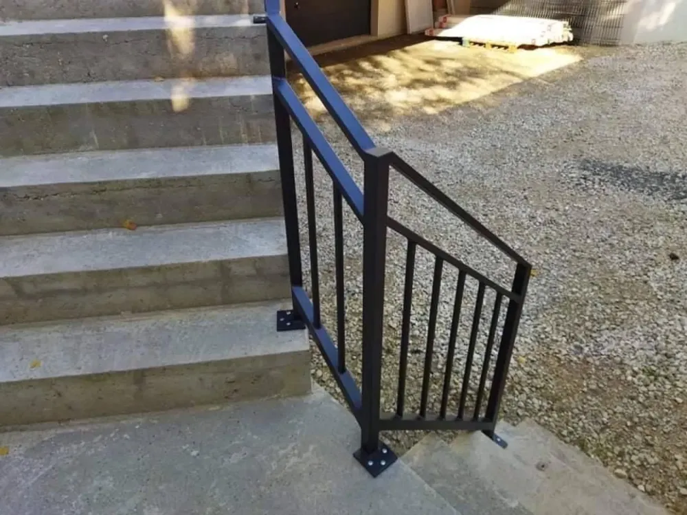 Trouver un professionnel pour la fabrication sur mesure de garde corps en acier sur La Teste de buch (4)