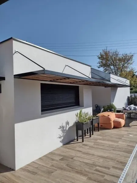 Brise soleil sur mesure en acier (1)